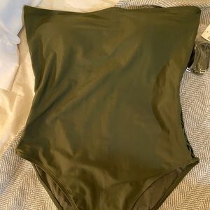 Aeropostale olive green suit (XL) never worn
